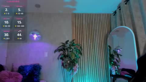   online show from 15, 10, 2025