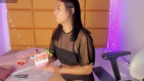 Snapshot of emma__js_ chatting on 14, 6, 2026 emma__js_ online show from 14, 6, 2026