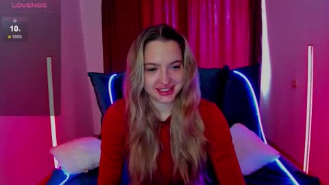 Snapshot of emma__rosss chatting on 9, 9, 2025 emma__rosss online show from 9, 9, 2025