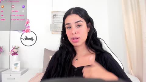 Snapshot of emma_castilloo chatting on 11, 12, 2024 Emma Castillo online show from 11, 12, 2024