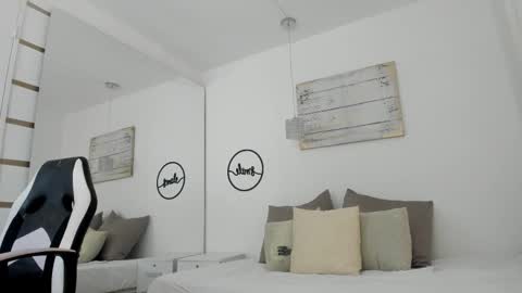 Snapshot of emma_castilloo chatting on 6, 3, 2025 Emma Castillo online show from 6, 3, 2025