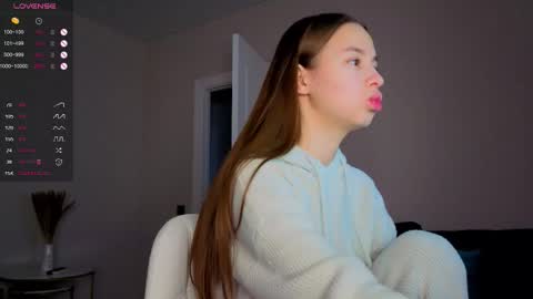 Snapshot of emma_clon chatting on 14, 9, 2025 Emma online show from 14, 9, 2025