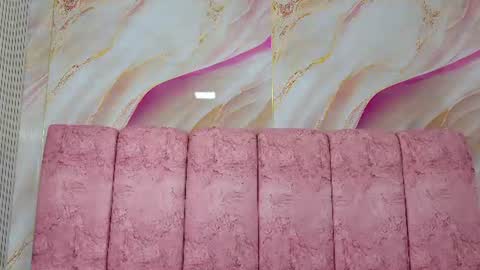 Snapshot of emma_curvy1 chatting on 13, 7, 2026 Emma online show from 13, 7, 2026