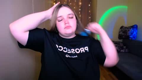 Snapshot of emma_dorn chatting on 31, 5, 2026 Eva online show from 31, 5, 2026