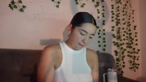 emma_johnson_ online show from 15, 1, 2025