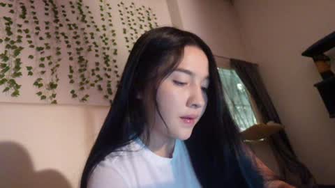 emma_johnson_ online show from 27, 10, 2025