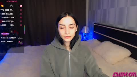 Emma online show from 1, 2, 2025