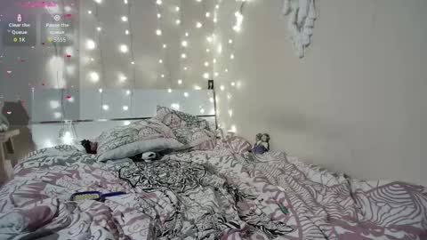 emma_just online show from 11, 9, 2025