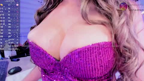 Snapshot of emma_kell chatting on 7, 2, 2025 Emma online show from 7, 2, 2025