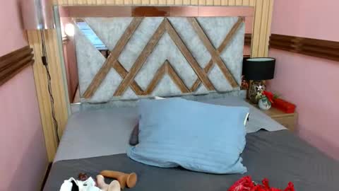 Snapshot of emma_kiut_ chatting on 1, 12, 2025 Emma online show from 1, 12, 2025