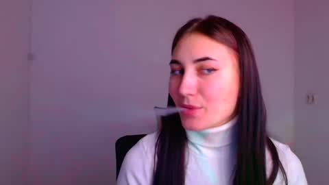 Snapshot of emma_loon chatting on 11, 12, 2024 Emma online show from 11, 12, 2024
