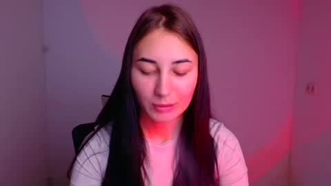 Snapshot of emma_loon chatting on 12, 12, 2024 Emma online show from 12, 12, 2024