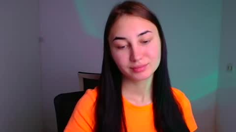 Snapshot of emma_loon chatting on 14, 12, 2024 Emma online show from 14, 12, 2024