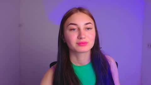 Snapshot of emma_loon chatting on 25, 12, 2024 Emma online show from 25, 12, 2024