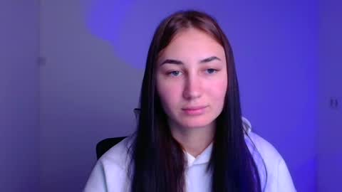 Snapshot of emma_loon chatting on 31, 12, 2024 Emma online show from 31, 12, 2024