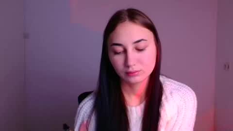 Snapshot of emma_loon chatting on 5, 1, 2025 Emma online show from 5, 1, 2025