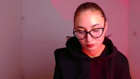 Snapshot of emma_loon chatting on 10, 1, 2025 Emma online show from 10, 1, 2025