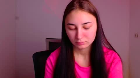 Snapshot of emma_loon chatting on 14, 1, 2025 Emma online show from 14, 1, 2025