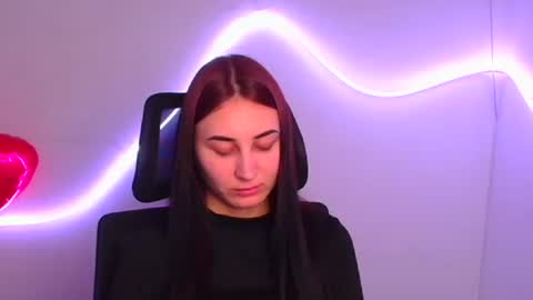 Snapshot of emma_loon chatting on 3, 3, 2025 Emma online show from 3, 3, 2025