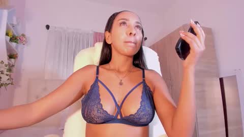 Emma online show from 9, 10, 2025