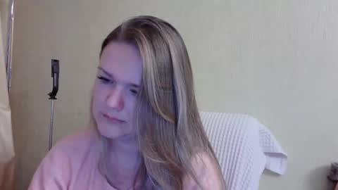 Snapshot of emma_misty_ chatting on 30, 9, 2025 emma_misty_ online show from 30, 9, 2025