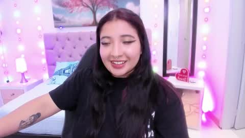 Emma Monserratt online show from 19, 1, 2025