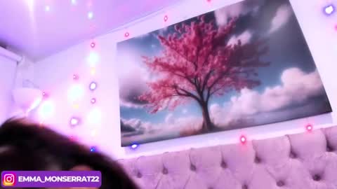 Emma Monserratt online show from 30, 1, 2025