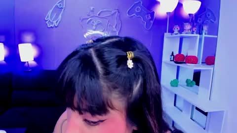 Snapshot of emma_monserratt chatting on 4, 5, 2026 Emma Monserratt online show from 4, 5, 2026