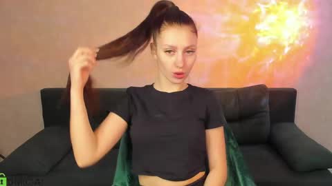 Emma Myer online show from 14, 4, 2026