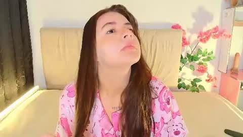 Snapshot of emma_naa chatting on 25, 7, 2026 Emma online show from 25, 7, 2026