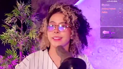 Snapshot of emma_nakamura chatting on 23, 4, 2026 online show from 23, 4, 2026
