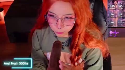 Snapshot of emma_nakamura chatting on 9, 7, 2026 online show from 9, 7, 2026