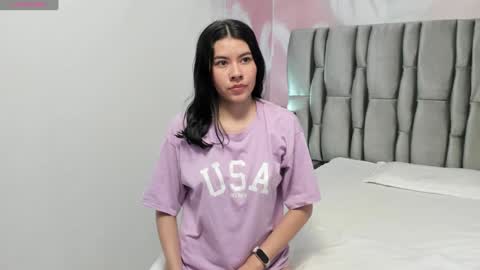 Snapshot of emma_petite4u chatting on 28, 12, 2024 Emma online show from 28, 12, 2024