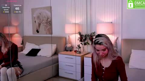 Snapshot of emma_plux chatting on 20, 1, 2025 Emma online show from 20, 1, 2025