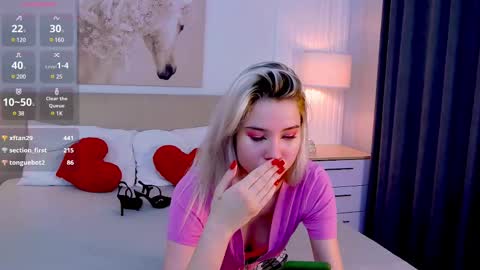 Snapshot of emma_plux chatting on 3, 3, 2025 Emma online show from 3, 3, 2025