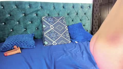 Snapshot of emma_rosse_01 chatting on 12, 9, 2025 Emma rosse online show from 12, 9, 2025