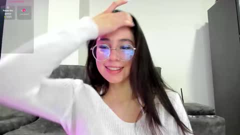 Snapshot of emma_sandovaal chatting on 2, 12, 2025 Emma online show from 2, 12, 2025