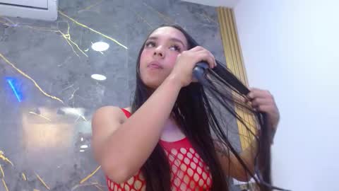 Snapshot of emma_swet1 chatting on 1, 3, 2026 Emma... online show from 1, 3, 2026