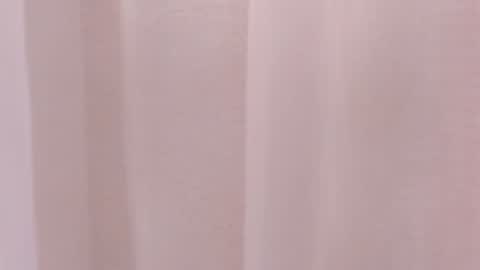 Snapshot of emma_torres__ chatting on 4, 12, 2024 Ema online show from 4, 12, 2024