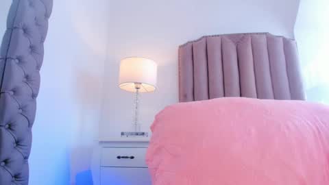 Snapshot of emma_torres__ chatting on 8, 12, 2024 Ema online show from 8, 12, 2024
