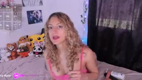 Snapshot of emma_trevorr chatting on 22, 6, 2026 Onlyfansdolly emm online show from 22, 6, 2026