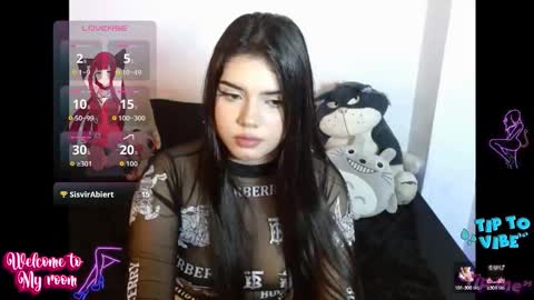 Snapshot of emma_yui19 chatting on 5, 10, 2025 emma online show from 5, 10, 2025