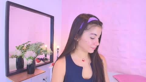 Snapshot of emmaa_sandoval chatting on 25, 10, 2025 Emma online show from 25, 10, 2025