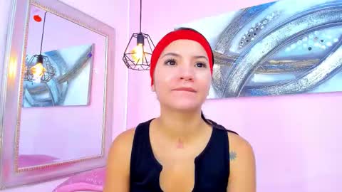 Snapshot of emmaa_sandoval chatting on 9, 11, 2025 Emma online show from 9, 11, 2025