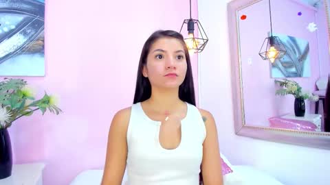 Snapshot of emmaa_sandoval chatting on 18, 11, 2025 Emma online show from 18, 11, 2025