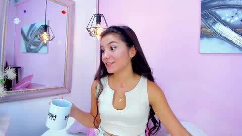 Snapshot of emmaa_sandoval chatting on 21, 11, 2025 Emma online show from 21, 11, 2025