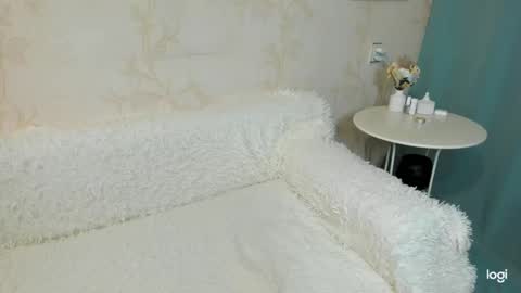 Emma 31487 online show from 2, 2, 2025