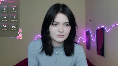 Snapshot of emmadarkk chatting on 19, 11, 2025 Emma online show from 19, 11, 2025