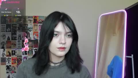 Snapshot of emmadarkk chatting on 26, 11, 2025 Emma online show from 26, 11, 2025