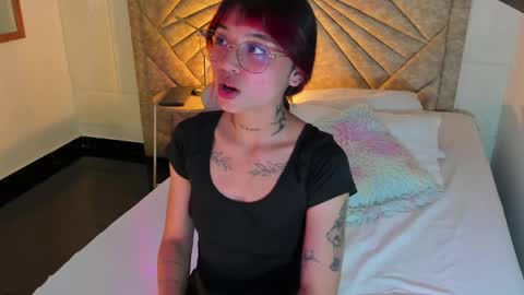           online show from 4, 4, 2026